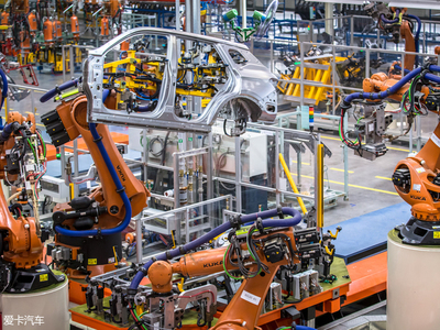 高端對話 景瑤解讀華晨“i時(shí)代”戰(zhàn)略下的新能源開發(fā)與邁進(jìn)之路